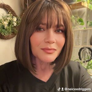 Classic Chestnut Brown Straight Bob Wig with Bangs - Women Hair